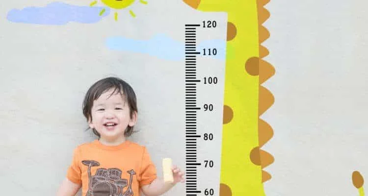 Tabela e indeksit të gjatësisë dhe peshës së fëmijëve dhe 6 faktorë që përcaktojnë shtatin