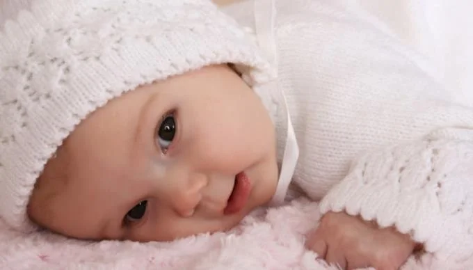 2 måneder gammel baby: Hvordan har babyen din utviklet seg?