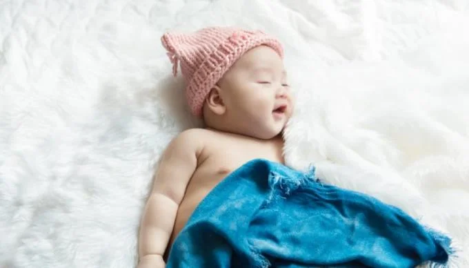 1 måned gammel baby vekst og utvikling
