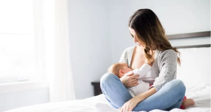 Bloķēti piena vadi: cēloņi, simptomi un ārstēšana