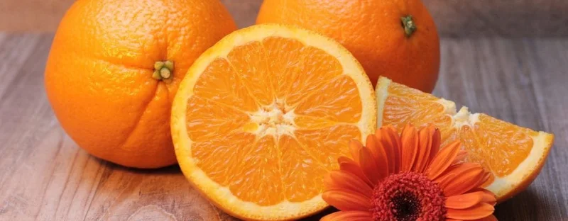 Nens saludables amb aliments rics en vitamines